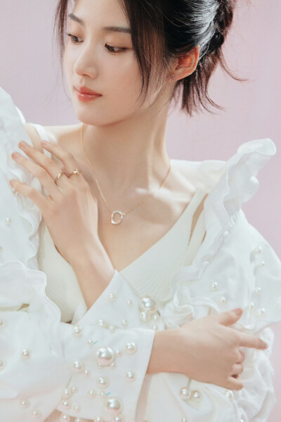 卢昱晓