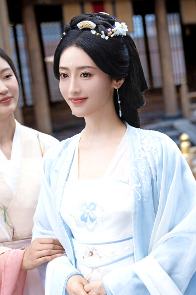 进阶的王妃 洪琳琅