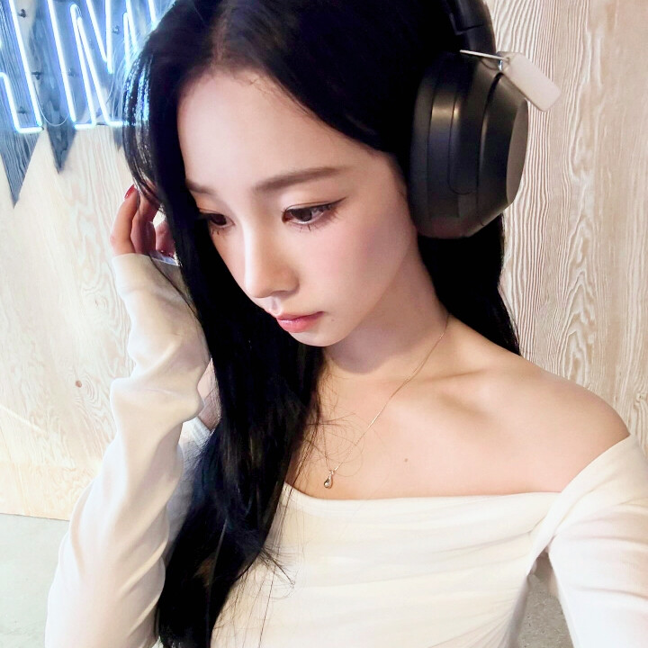 ·