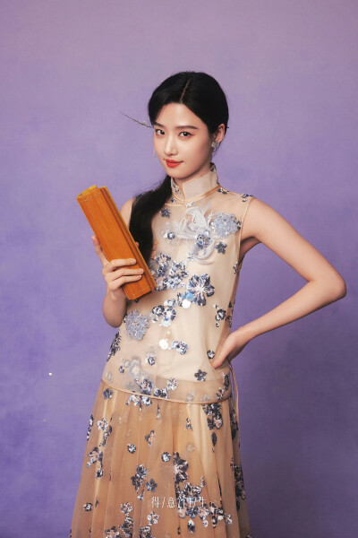 卢昱晓