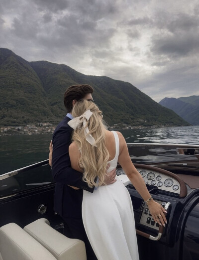 BY爱喝可乐的古娜小姐