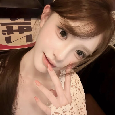 ，