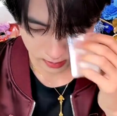 希望你以后只流幸福的眼泪