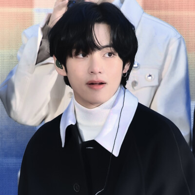 我的生活绕着彩色碎片东升西落