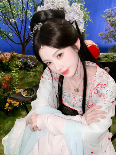 鞠婧祎来战
