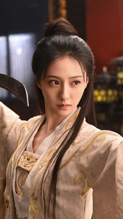 满庭芳 胡连馨