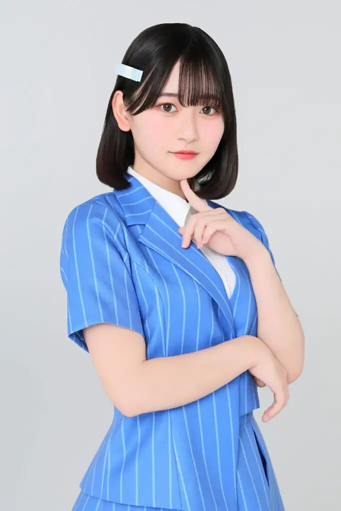 远藤璃菜访谈公式照