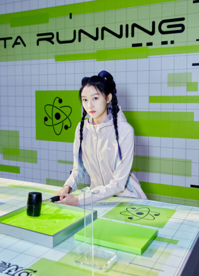 关晓彤
