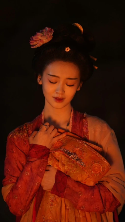 国色芳华 莲舟 包晨希