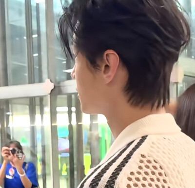 夏日来自何与的第一封情书