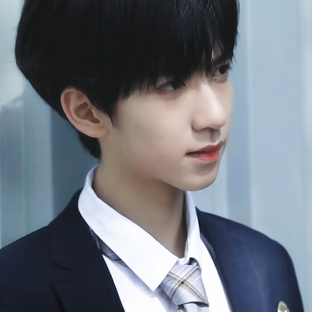 
“ 其实我也偷偷写过好多遍你的名字。”
原图早就偏航了