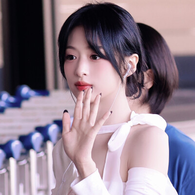 透过月光，我和风都在流浪