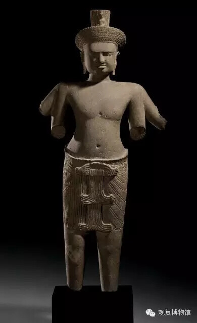 高棉 吴哥王朝 十二世纪 砂岩观音立像