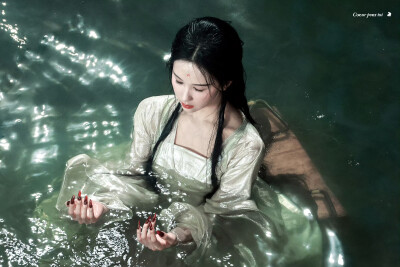 陈都灵