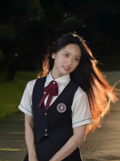 沈月