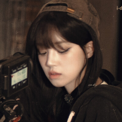 "我想要忘記"…ヘアラインの香り、《替代》