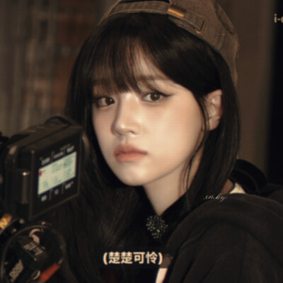 "我想要忘記"…ヘアラインの香り、《替代》