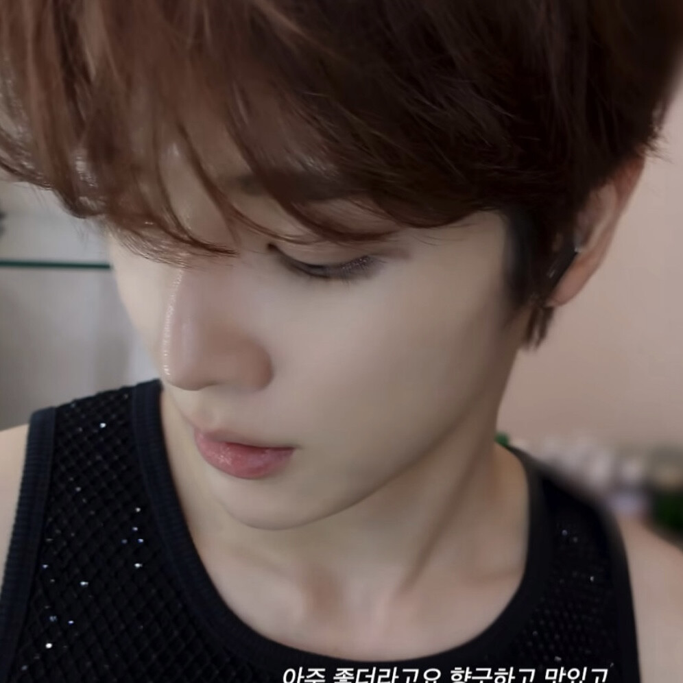 郑成灿
貌美如花的坐车车