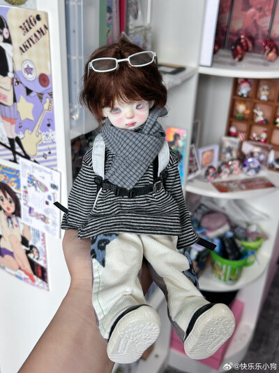女
