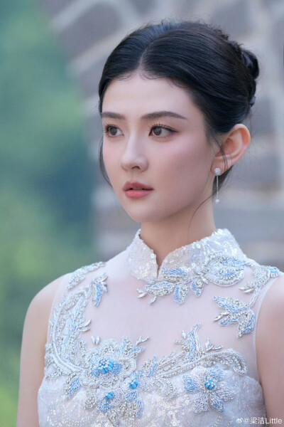 梁洁