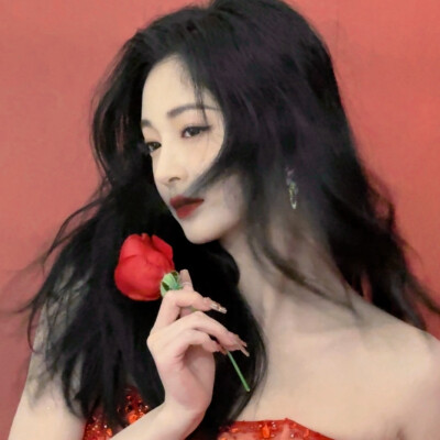可以是木讷的树 也可以是自由的风
周洁琼
起司名札