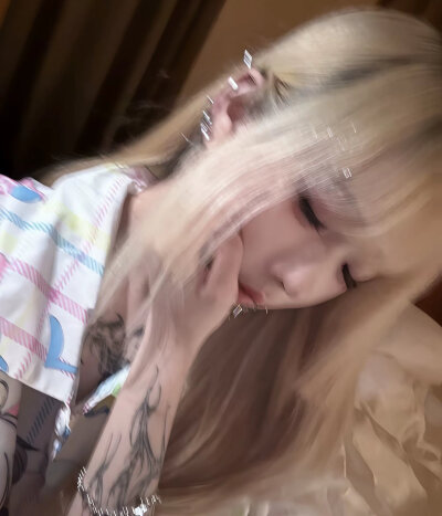 忧郁感女头