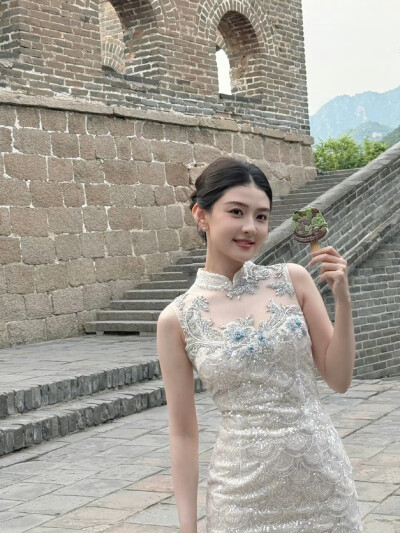 梁洁
