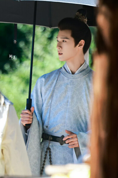 cr.朝暮丨1205x0824