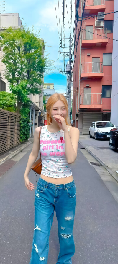 ^_−☆