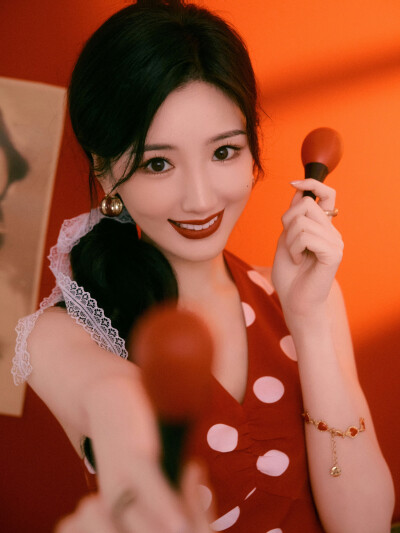 毛晓彤