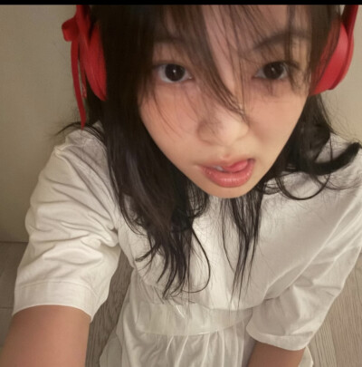妮