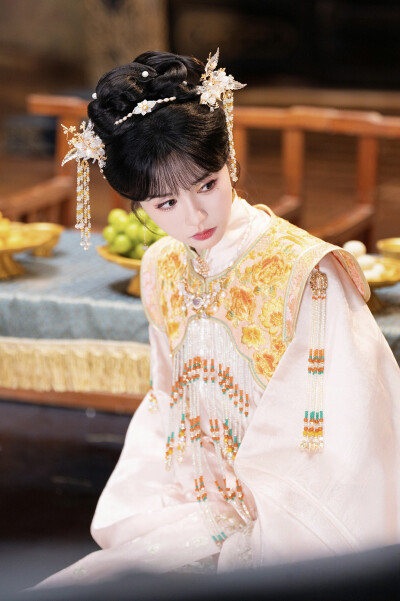 春深锁玉郎 谢妙仪