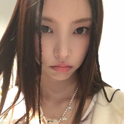 卢玧我