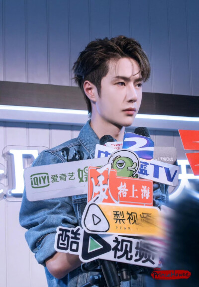 王一博
见水印