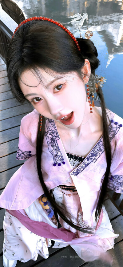 鞠婧祎