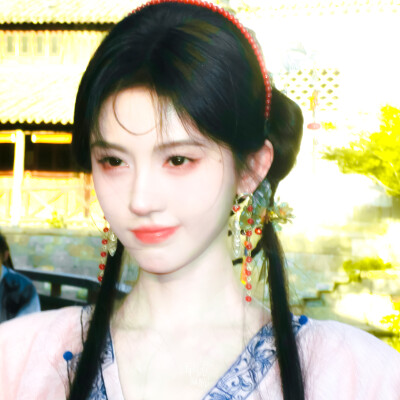 鞠婧祎