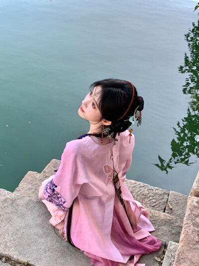 鞠婧祎