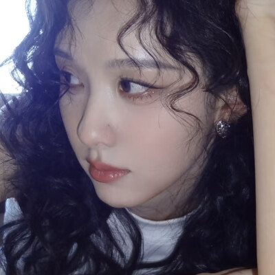 陈都灵