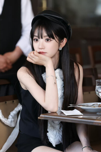 田曦薇