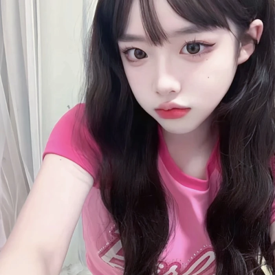 女
