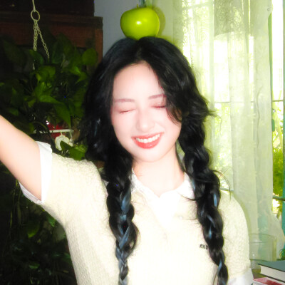 沈月