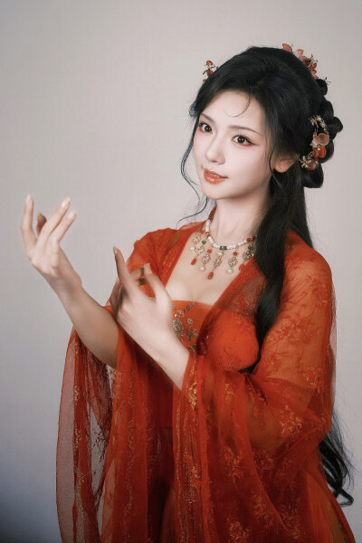 权明赫传 沈毓灵