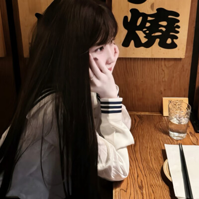 不与梨花同梦