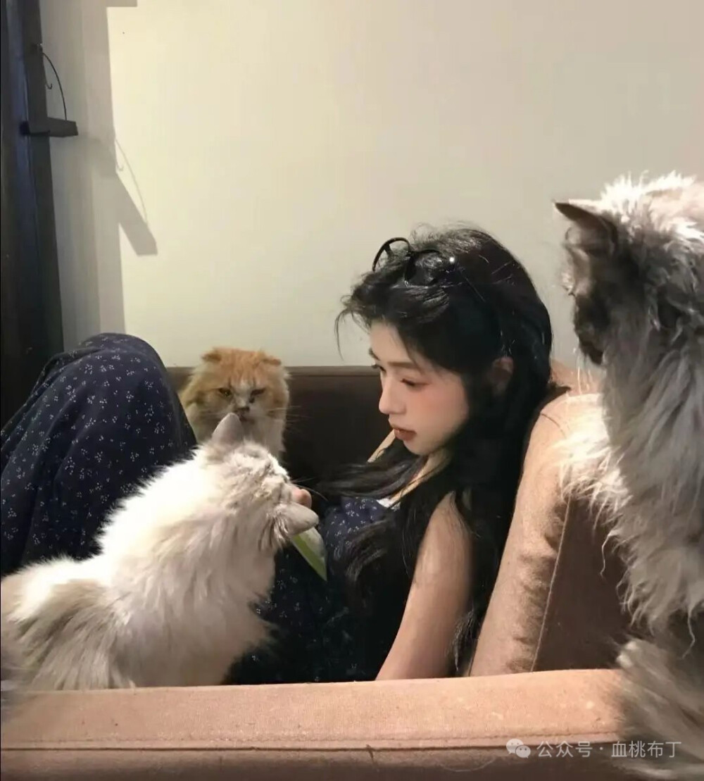 女头