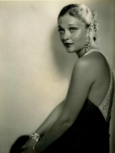 Anna Sten