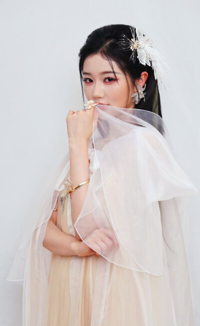 岳雨婷