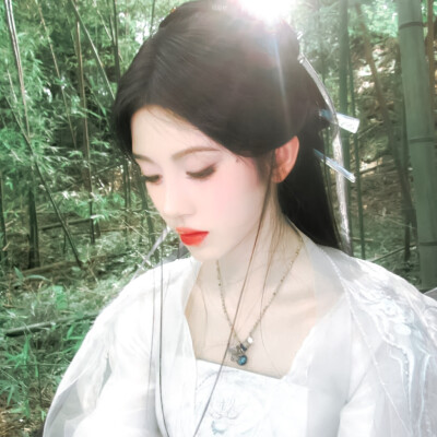 ˚✩｡˚ 