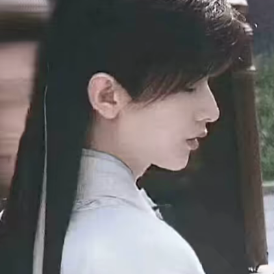 侧颜绝了