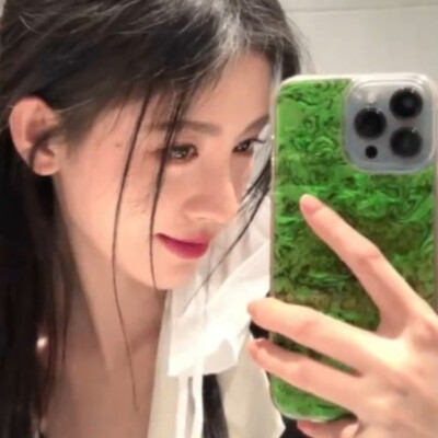 鞠婧祎