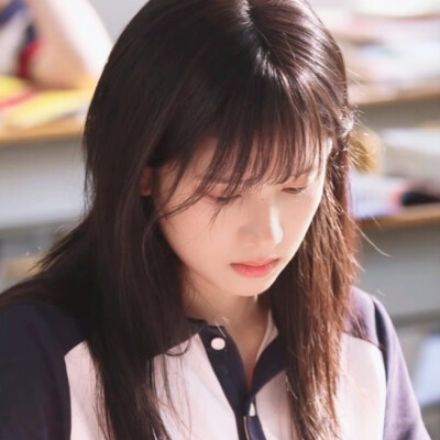小女孩